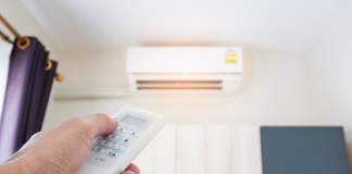 Caldo, condizionatori sempre accesi e quasi 150 euro in bolletta: 10 consigli per risparmiare