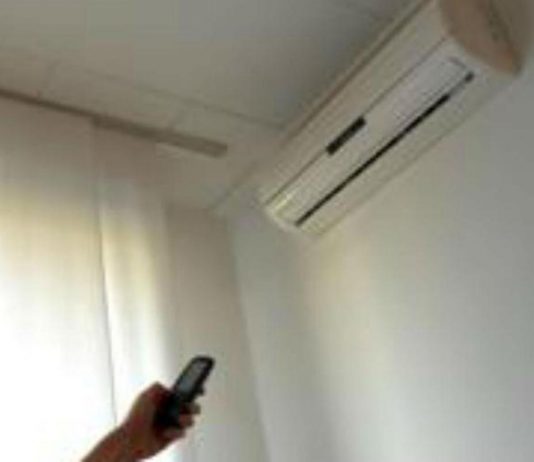 Caldo, il ventilatore non basta più. Largo ai condizionatori anche grazie al bonus