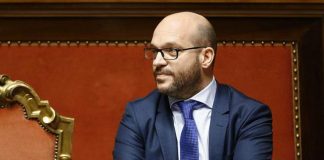 Pro vita, Fontana: “Rimuovere ostacoli economici e sociali e rafforzare sostegni a maternità”