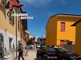 Moglia, accoltella il fratello davanti ai Carabinieri: arrestato per tentato omicidio