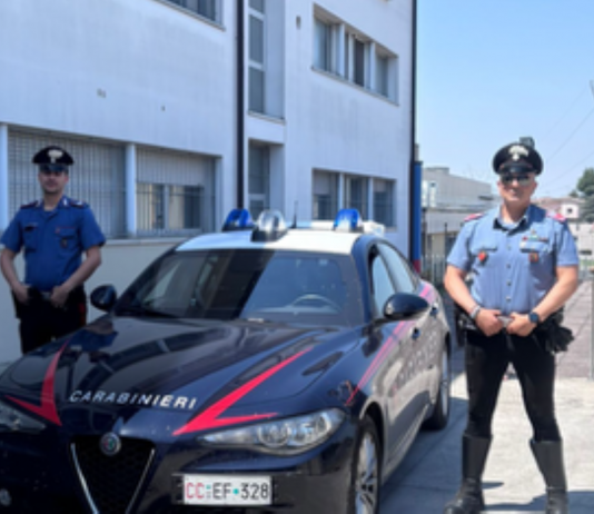 Castiglione delle Stiviere, 14enne tenta di gettarsi dalla finestra. Carabiniere lo salva afferrandolo al volo