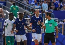 Francia-Senegal, contatto Mbappé-Mané e rigore negato: furia Deschamps e tv ‘ingannate’