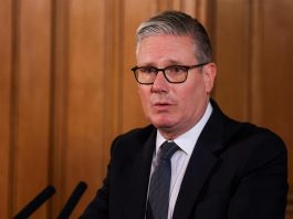Starmer: “Intercettata nella Manica una petroliera della flotta ombra russa”
