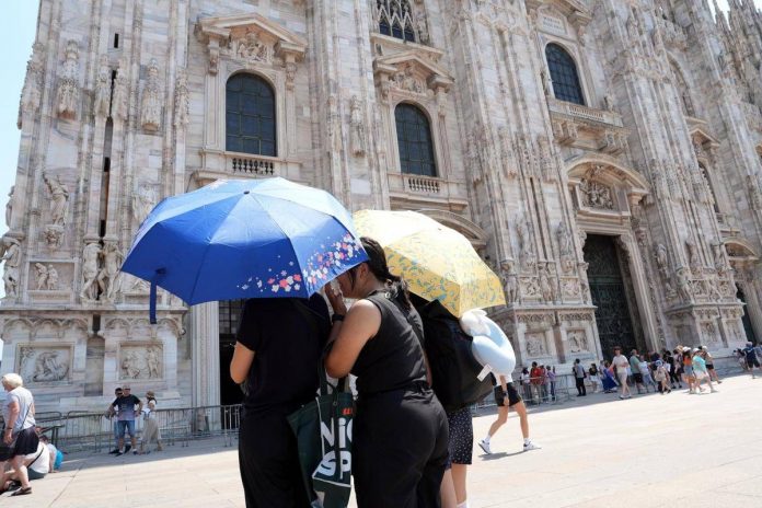 ftg_ipa_caldo_milano_ombrelli
