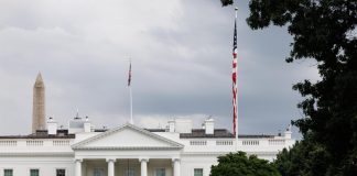 FBI sventa attentato alla Casa Bianca: piano con droni esplosivi e cecchini durante l’evento UFC di Trump