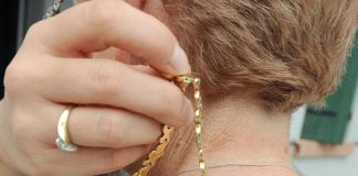 Finta conoscente deruba passanti a Bondanello, allerta tra i residenti