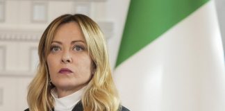 Il giornalista Ojetti: “Elicottero di Stato per Meloni all’Argentario?”. Palazzo Chigi smentisce: “È arrivata in auto”