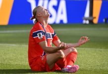 Haaland trascina la Norvegia, doppietta e show all’esordio Mondiale