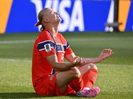 Haaland trascina la Norvegia, doppietta e show all’esordio Mondiale