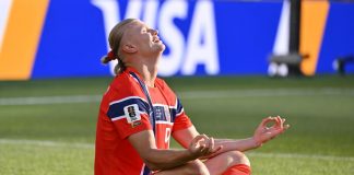 Haaland trascina la Norvegia, doppietta e show all’esordio Mondiale