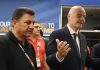 Infantino elogia l’Iran ai Mondiali, il ct e il capitano Taremi replicano: “Trattati malissimo”