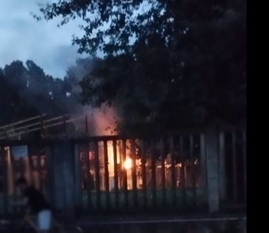 Castel Goffredo, fiamme alla cabina Enel: blackout e boato avvertito dai residenti