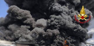 Incendio Versalis, Uil FP: “Emergenza organici a Mantova: mancano trenta Vigili del Fuoco”