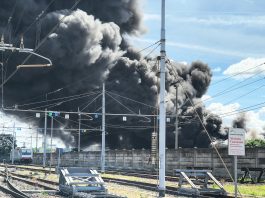 Feste, piscine e spazi all’aperto: i luoghi temporaneamente chiusi a seguito dell’incendio