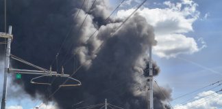 Incendio alla Versalis, Europa Verde: “Serve ripensare il modello di sviluppo del territorio”