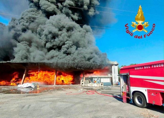 incendio_vicopisano_vvff