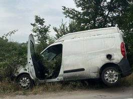 Pneumatico forato, 46enne esce di strada col Doblò a Bozzolo: trasportata al “Poma”