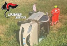 S.Benedetto, sterza bruscamente per evitare l’incidente: auto ribaltata nei campi, 34enne all’ospedale
