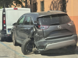 Mantova, ambulanza coinvolta in uno scontro in centro: traffico in tilt