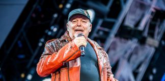 Vasco Rossi, il figlio Luca compie 35 anni: “Gli auguro tanta gioia e salute”