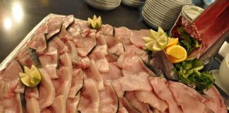 Cena di pesce? Occhio alle tossine marine: quali sono, cosa si rischia e come difendersi