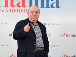 Lino Banfi compie 90 anni: “Il mio segreto? La burrata. Ora sogno un ruolo da cattivo”