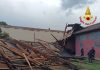 Maltempo sul Mantovano, tetti scoperchiati, alberi abbattuti, allagamenti e grandine: intervengono i vigili del fuoco