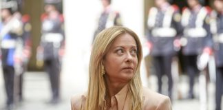 Iran-Usa, Meloni: “Occasione di pace che va colta, pronti ad accompagnare piena riapertura Hormuz”