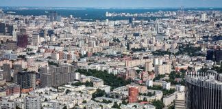 Ucraina-Russia, Mosca sotto attacco droni costretta a chiudere tutti gli aeroporti