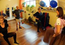 Dopo i 60 anni camminare non basta, esperti: ‘Almeno 150′ alla settimana di attività aerobica moderata o 75′ intensa’