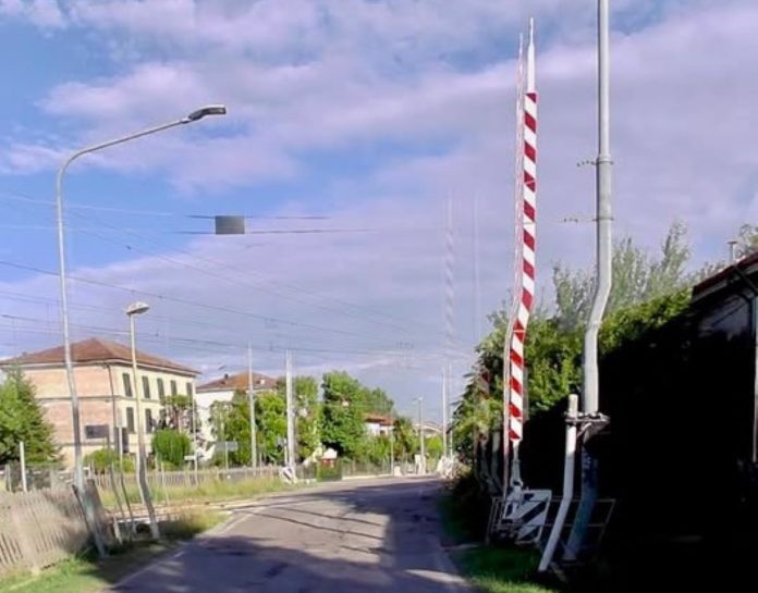 passaggio livello via solferino