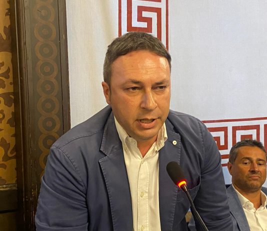 Tassa rifiuti, Forza Italia all’attacco: “Mantova virtuosa, ma Tari cresciuta del 35% dal 2013”