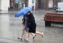 Meteo, Italia divisa a metà: forti temporali al Nord, soleggiato al Centro-Sud