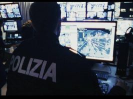 Nonno filma violenze su nipotini e le scambia sul dark web, chiesti 16 anni per un 84enne