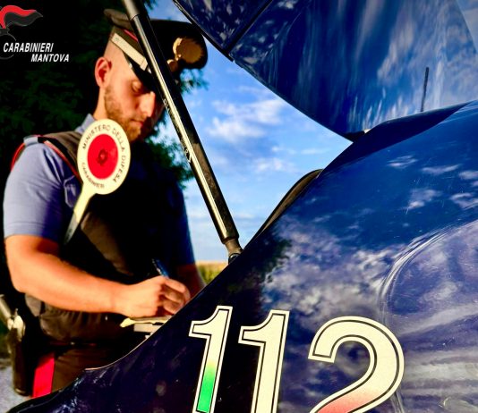 Si masturba sul pullman sostitutivo della Bozzolo-Mantova: 49enne denunciato per atti osceni