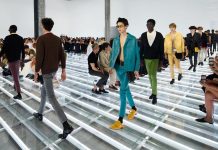 Prada riscrive l’essenziale “contro il design inutile”