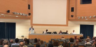 Bancari, 250 all’assemblea: approvata piattaforma rinnovo contratto. Richieste 35 ore e 518 euro d’aumento