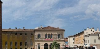 Riqualificazione a fianco del Castello: nasce la piazza ispirata all’antico teatro gonzaghesco