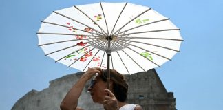 Weekend torrido, caldo estremo non dà tregua: oggi 18 città in rosso