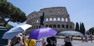 Meteo, weekend con caldo record: in settimana arrivano temporali