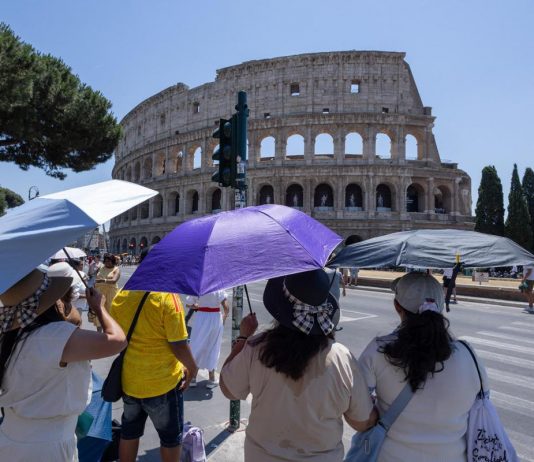 Meteo, weekend con caldo record: in settimana arrivano temporali