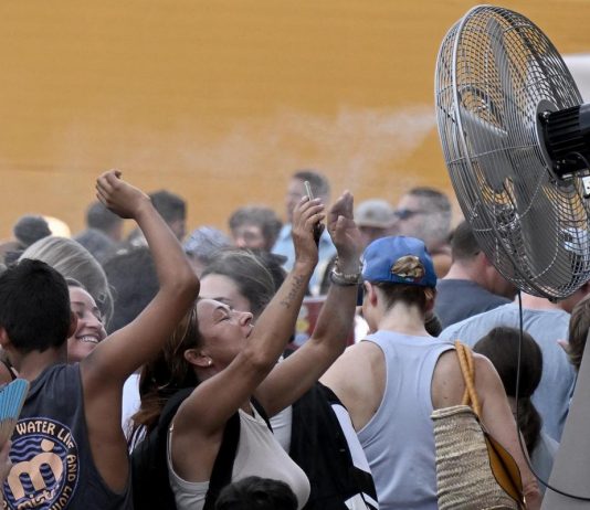 L’afa stringe la morsa sull’Italia, oggi 5 città in massima allerta caldo
