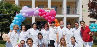 Gonzaga, bimbi e anziani insieme alla rsa Tulipani per festeggiare l’arrivo dell’estate
