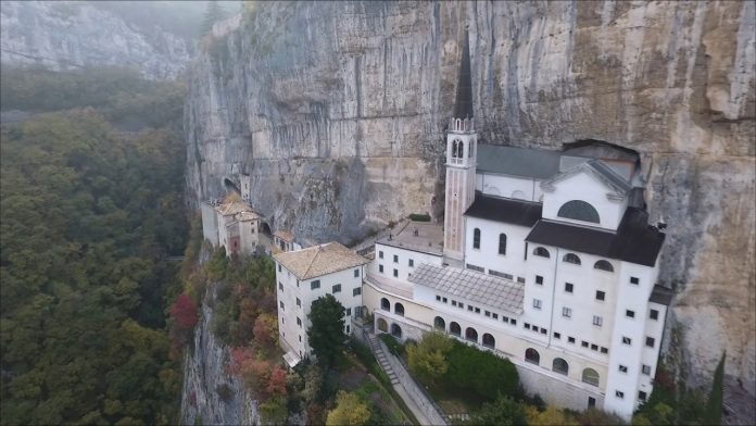 santuario-madonna-corona