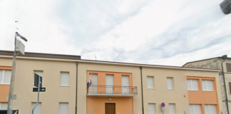 Al via lavori per 350mila euro sui tetti delle primarie di Marmirolo e Pozzolo