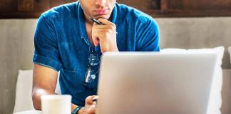 Più isolati con lo smart working, in uno studio l’impatto sul benessere mentale