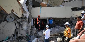 Venezuela, bimbo di 3 anni estratto vivo dalle macerie a sei giorni dal sisma