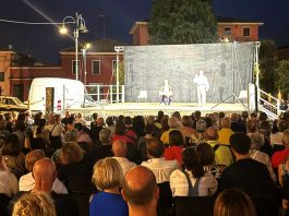 Suzzara, comicità in piazza con la nuova commedia del Teatro all’aperto