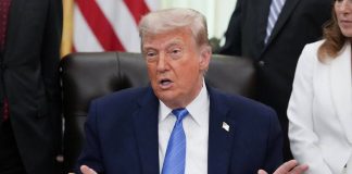 Stati Uniti lanciano nuovi attacchi contro Iran. Media: “Missili e droni su navi americane vicino a Hormuz”