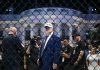 Gli 80 anni di Trump e lo show di arti marziali alla Casa Bianca davanti a 100mila persone